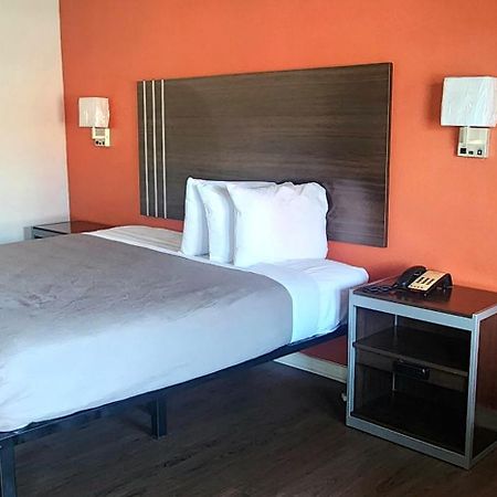 Econo Inn Lackland Afb-Seaworld Сан-Антонио Экстерьер фото